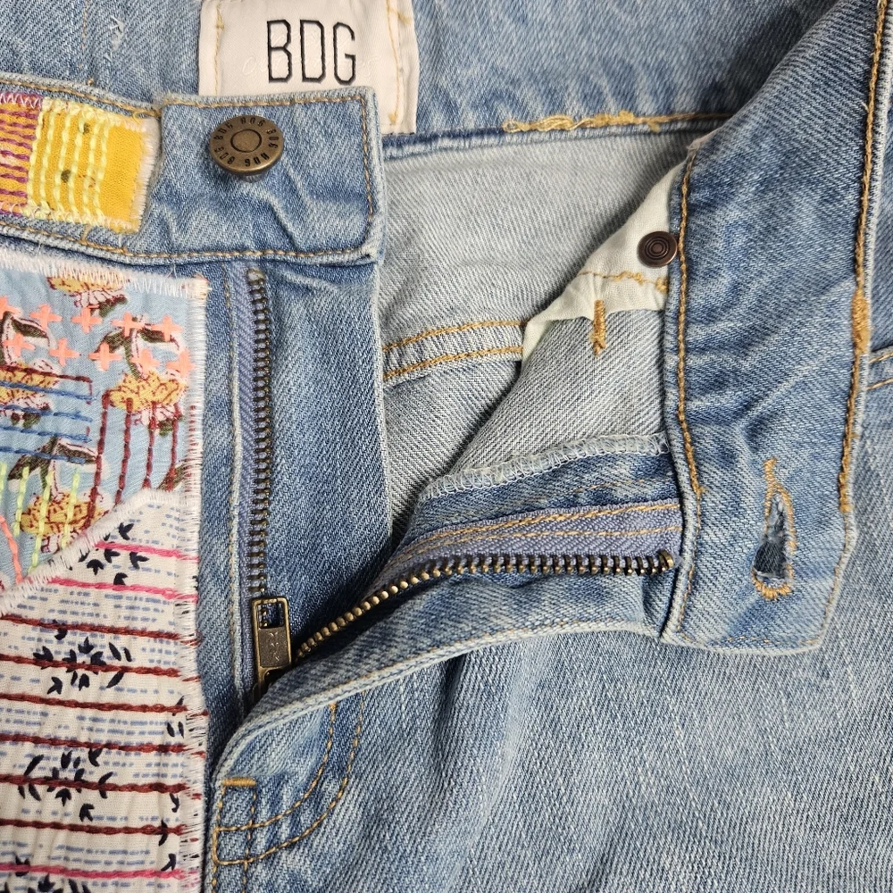 Urban Outfitters BDG Womens High Rise Patchwork Boho Flare Raw Hem Jeans Sz 27 - Picture 4 of 16